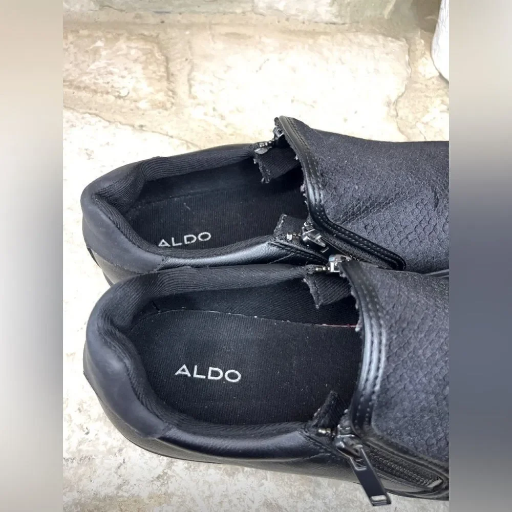 Aldo black on black slip on sneakers sz 9